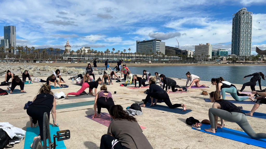 Los 10 mejores lugares donde practicar yoga en Barcelona