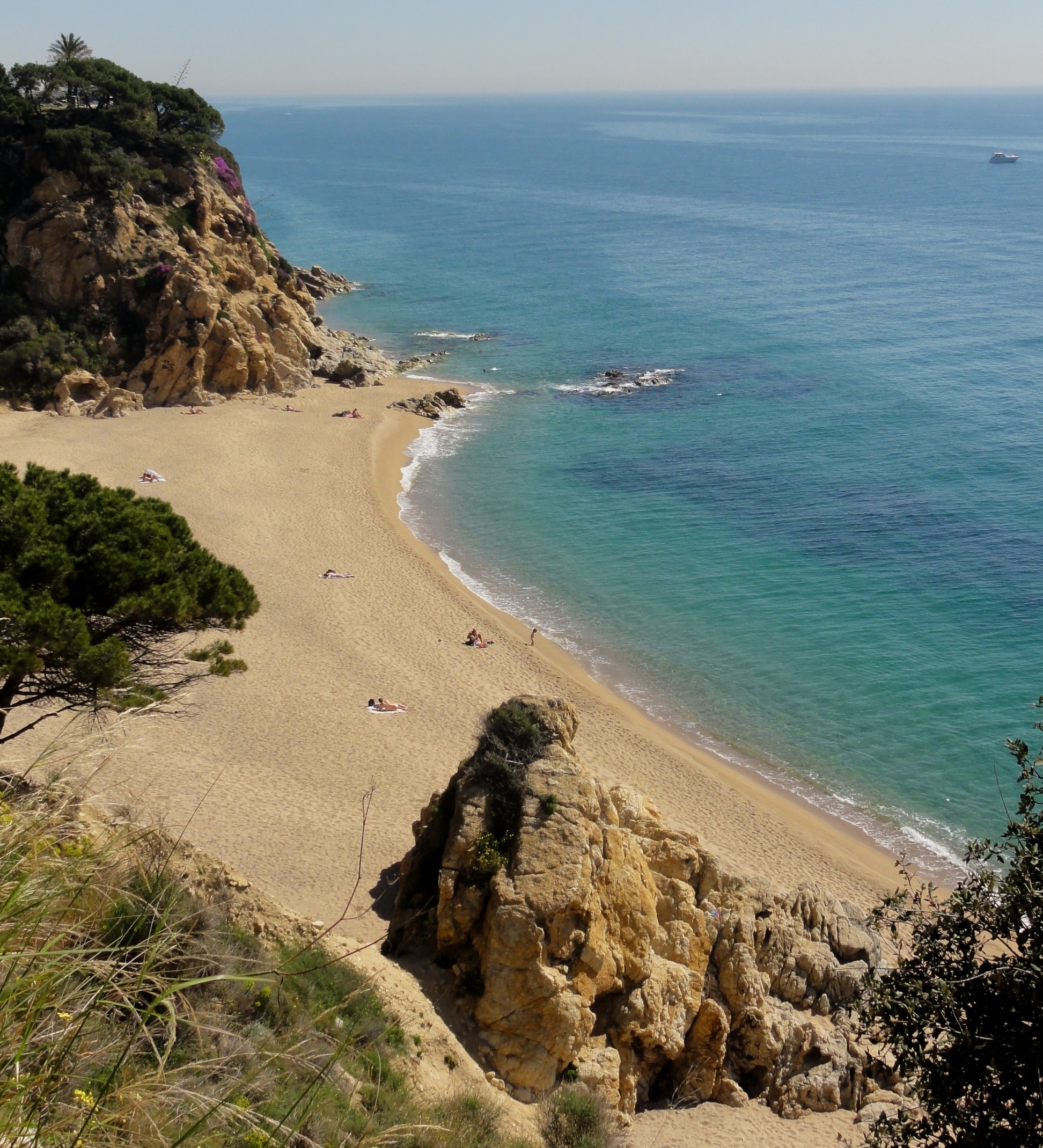 Mejores playas nudistas de Barcelona
